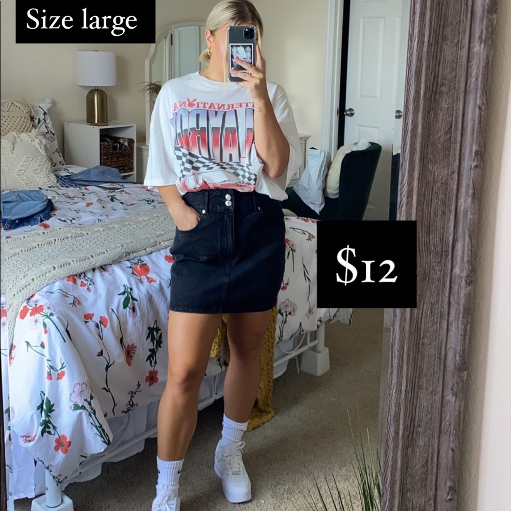 Black denim mini skirt - Picture 1 of 1